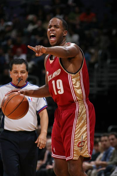 会市场中 会市场中